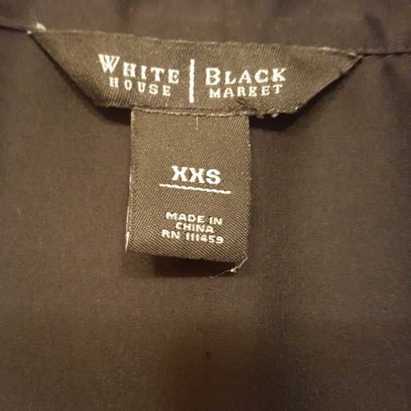 Silk feel short sleeve button up top - Picture 3 of 4